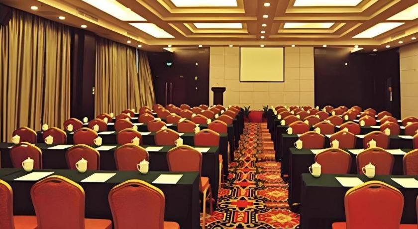 Fortune Hotel Longyan Bagian luar foto