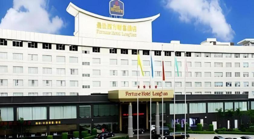 Fortune Hotel Longyan Bagian luar foto