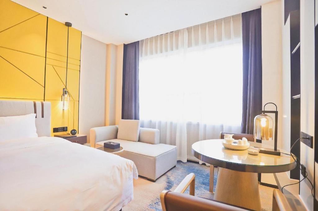 Fortune Hotel Longyan Bagian luar foto