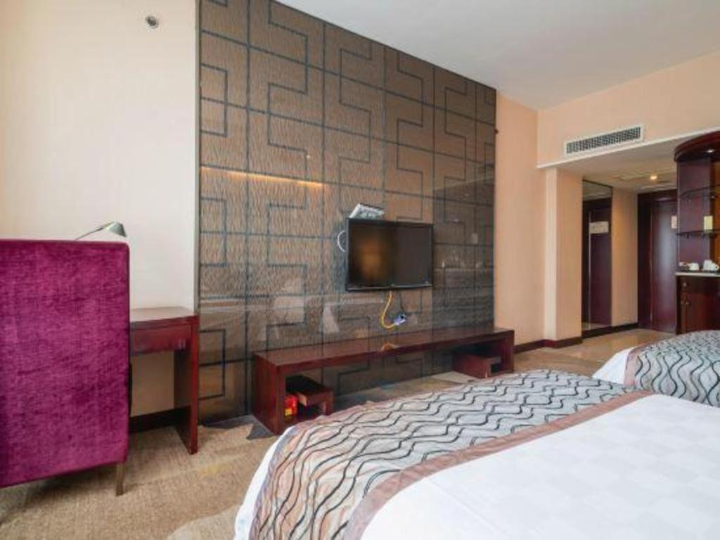Fortune Hotel Longyan Bagian luar foto