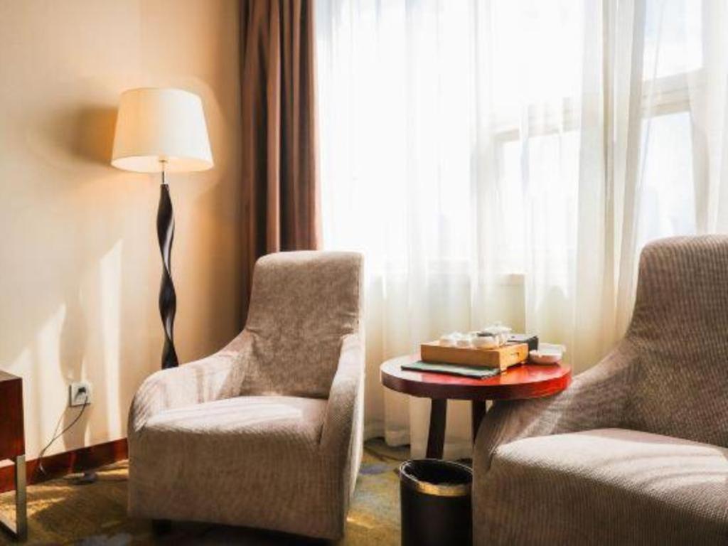 Fortune Hotel Longyan Bagian luar foto