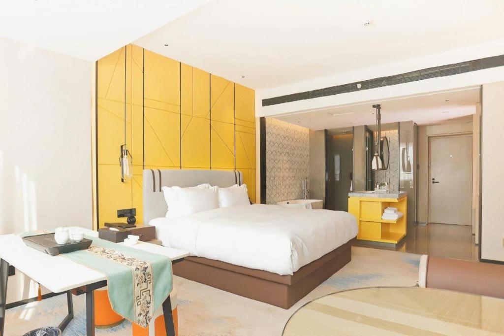 Fortune Hotel Longyan Bagian luar foto