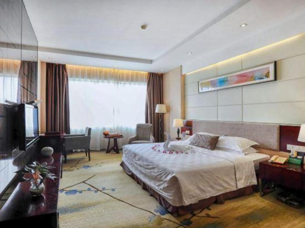 Fortune Hotel Longyan Bagian luar foto